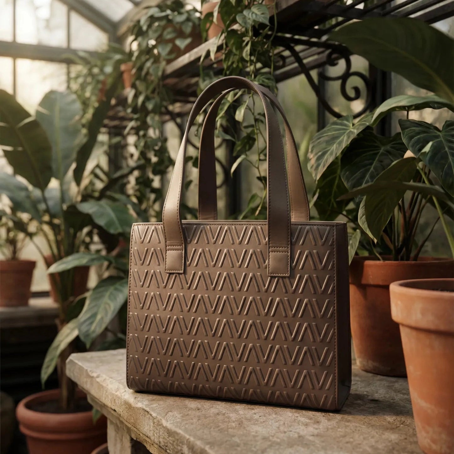 Taylor Crossbody Tote Nude