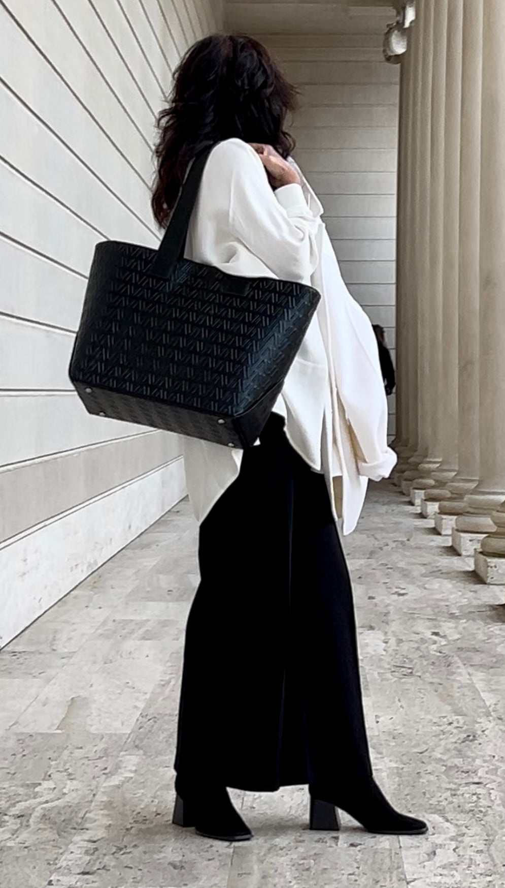 Mary Zip Tote Tote- (Free Shipping)