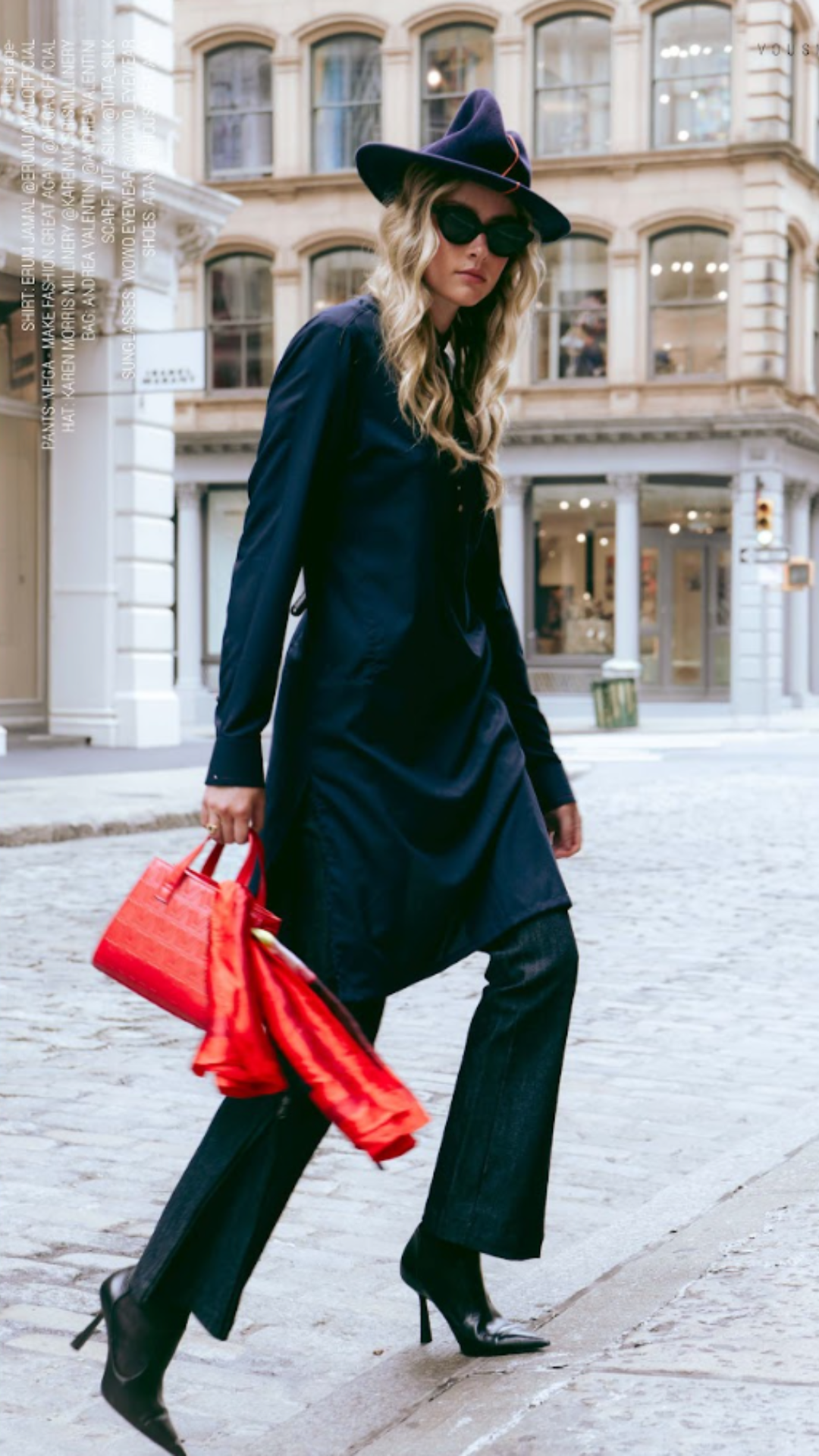 Tini Tay Mini Crossbody Tote Tomato (1 left )